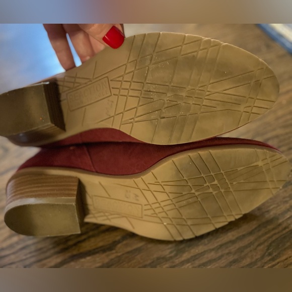 Kenneth Cole Reaction Side Ways burgundy booties size 6.5 - Picture 6 of 6